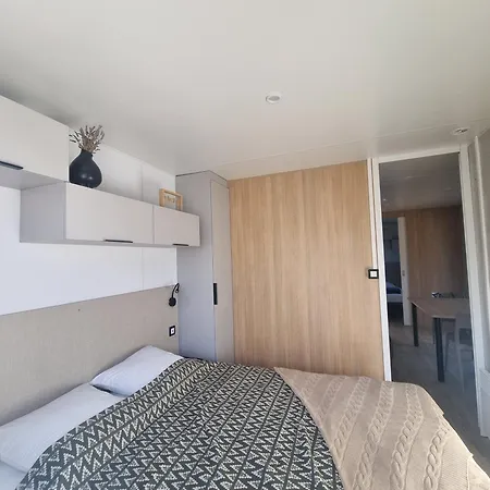 Kamp alanı Mas Des Lavandes Sérignan