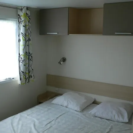 Kamp alanı Mas Des Lavandes 4*