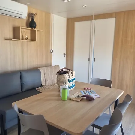 Mas Des Lavandes Camping 4*